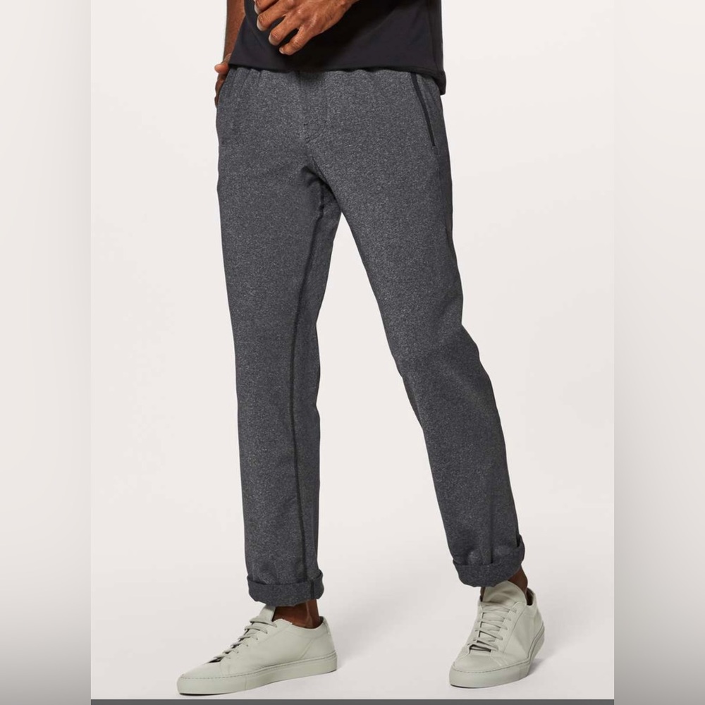 Lululemon Discipline Pant in Heathered Black